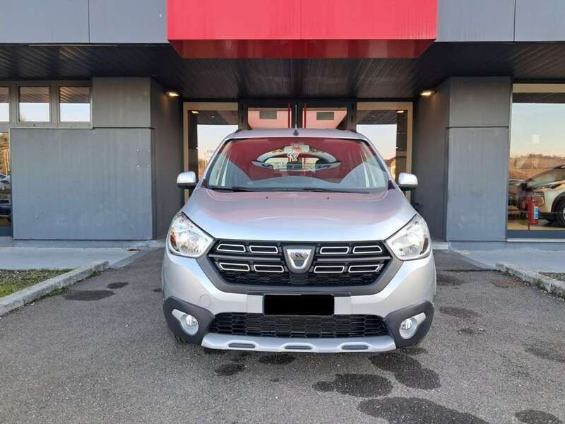 Usata Dacia Lodgy Stepway 116 CV (85 kW) 2021 Grigio Monovolume