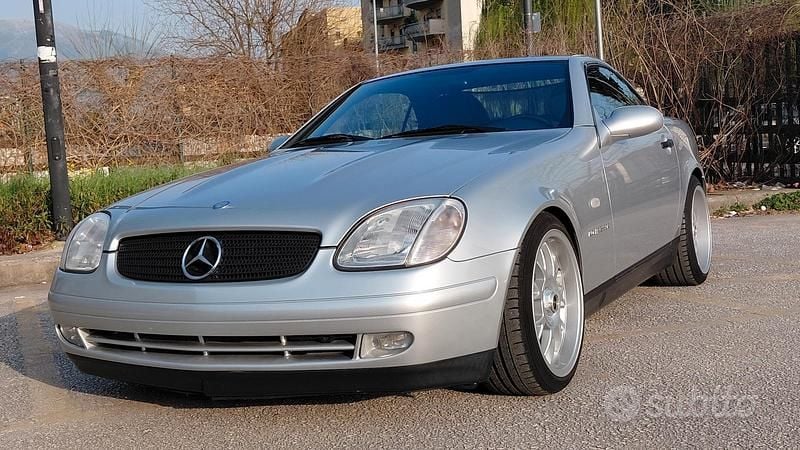 Usata Mercedes SLK230 193 CV (141 kW) 1999 Grigio Cabrio