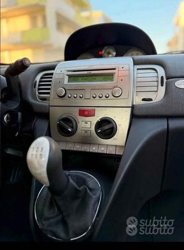 Usata Lancia Ypsilon 2007 Giallo Utilitaria