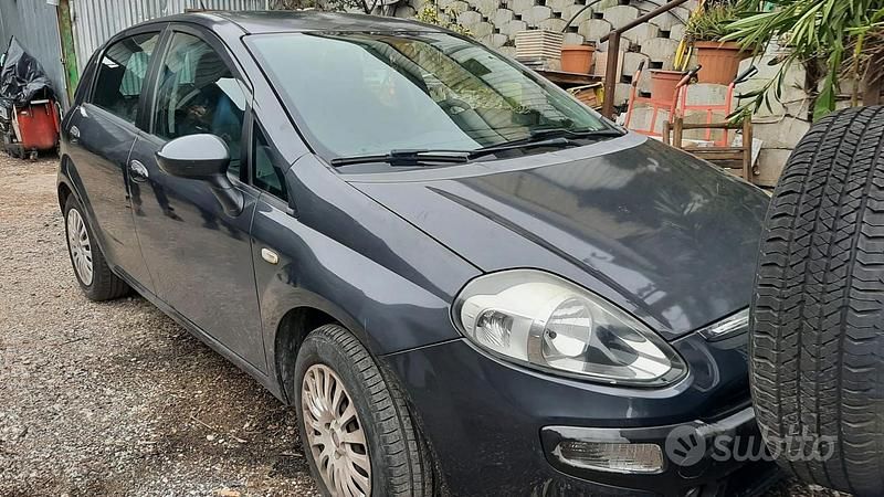 Usata Fiat Grande Punto 2010 Nero Utilitaria