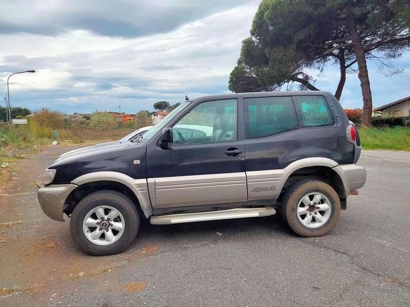 Gebraucht Nissan Terrano Comfort 125 PS (91 kW) 2000 Grün SUV