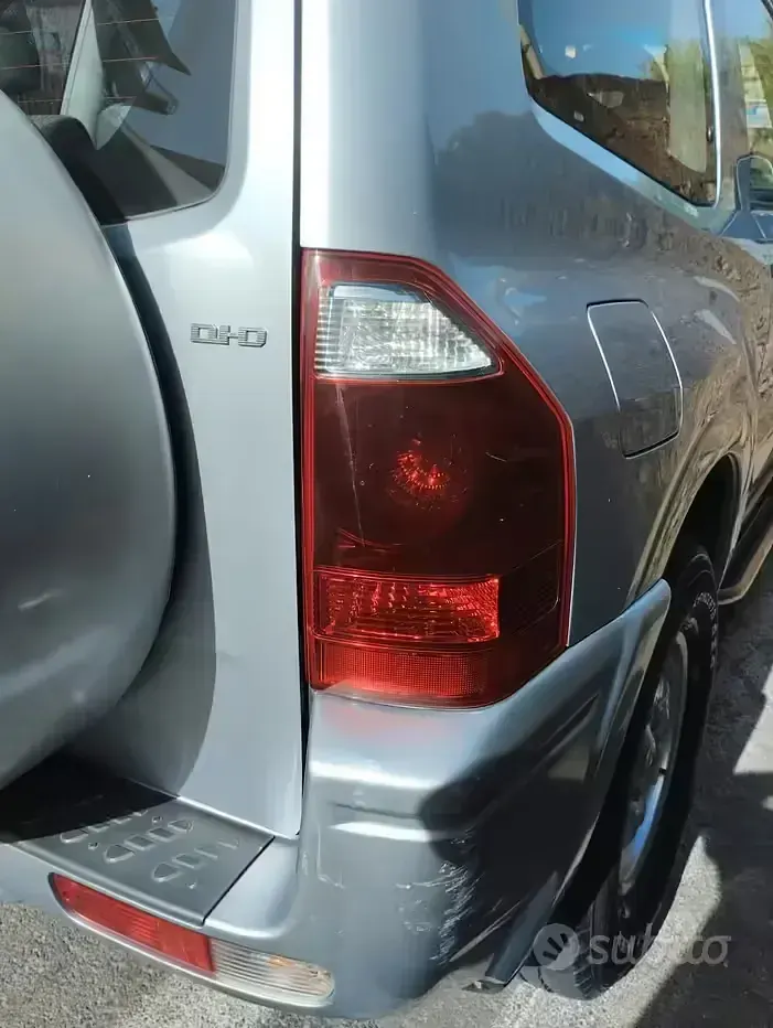 Usata Mitsubishi Pajero 160 CV (117 kW) 2006 Grigio SUV
