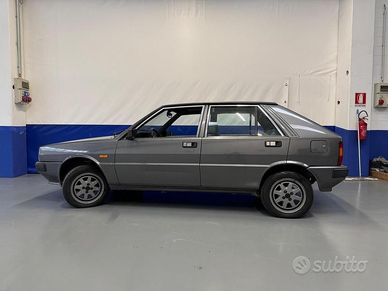 Usata Lancia Delta 1988 Grigio Utilitaria
