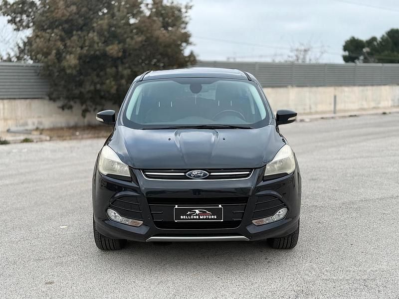 Usata Ford Kuga Titanium 140 CV (102 kW) 2014 Nero SUV