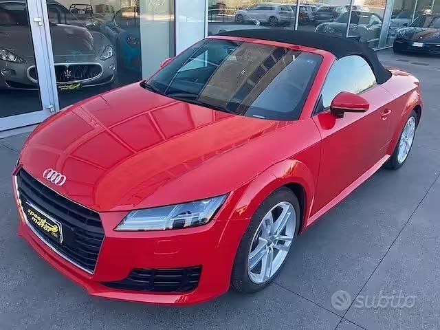 Usata Audi TT Roadster Design 184 CV (135 kW) 2015 Rosso Cabrio