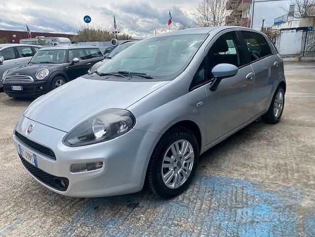 Usata Fiat Punto Lounge 75 CV (55 kW) 2014 Grigio Utilitaria