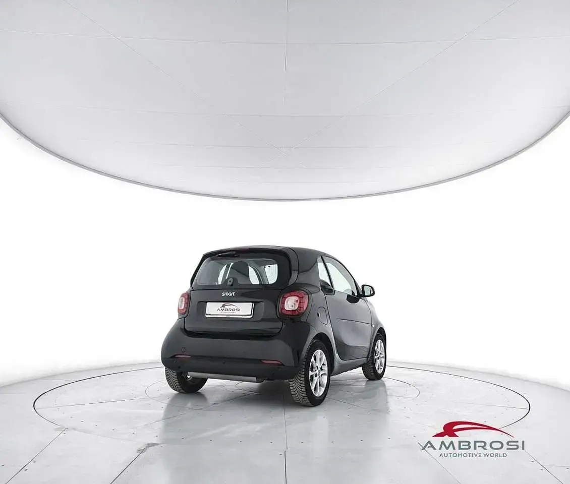 Usata Smart ForTwo Coupé Prime 71 CV (52 kW) 2016 Nero Coupé