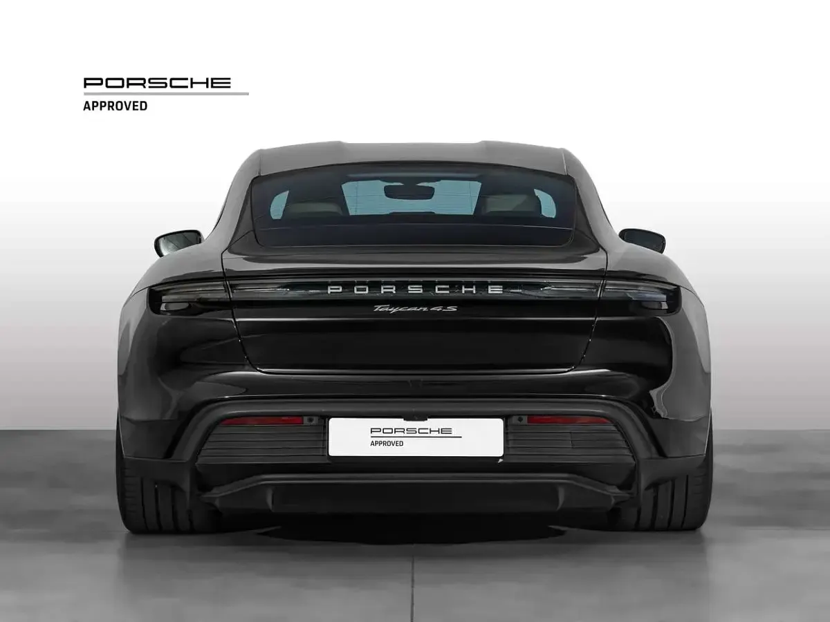 Usata Porsche Taycan 4S 139 kW (190 CV) 2022 Nero Berlina