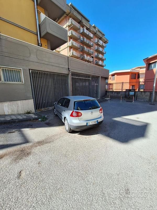 Usata VW Golf IV 2004 Grigio Berlina