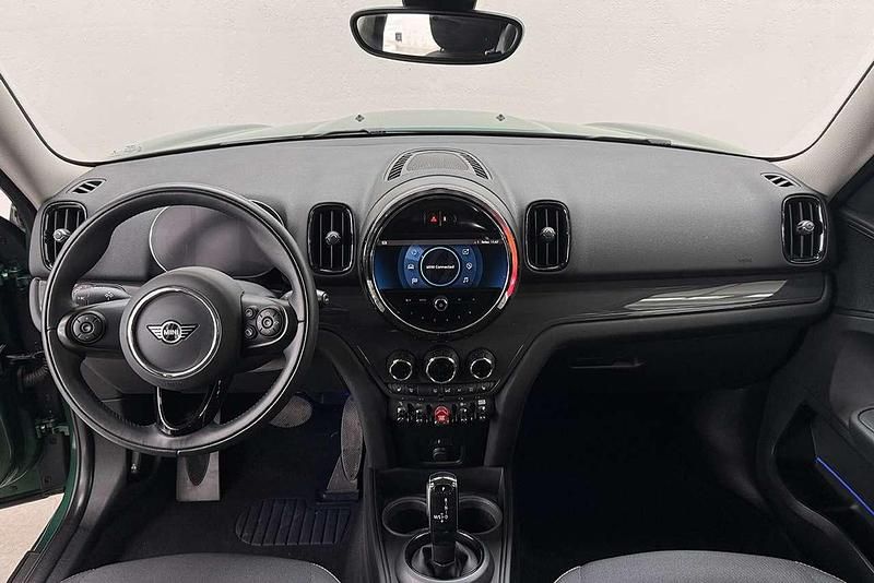 Usata Mini Cooper Countryman 136 CV (100 kW) 2021 British racing green metal SUV