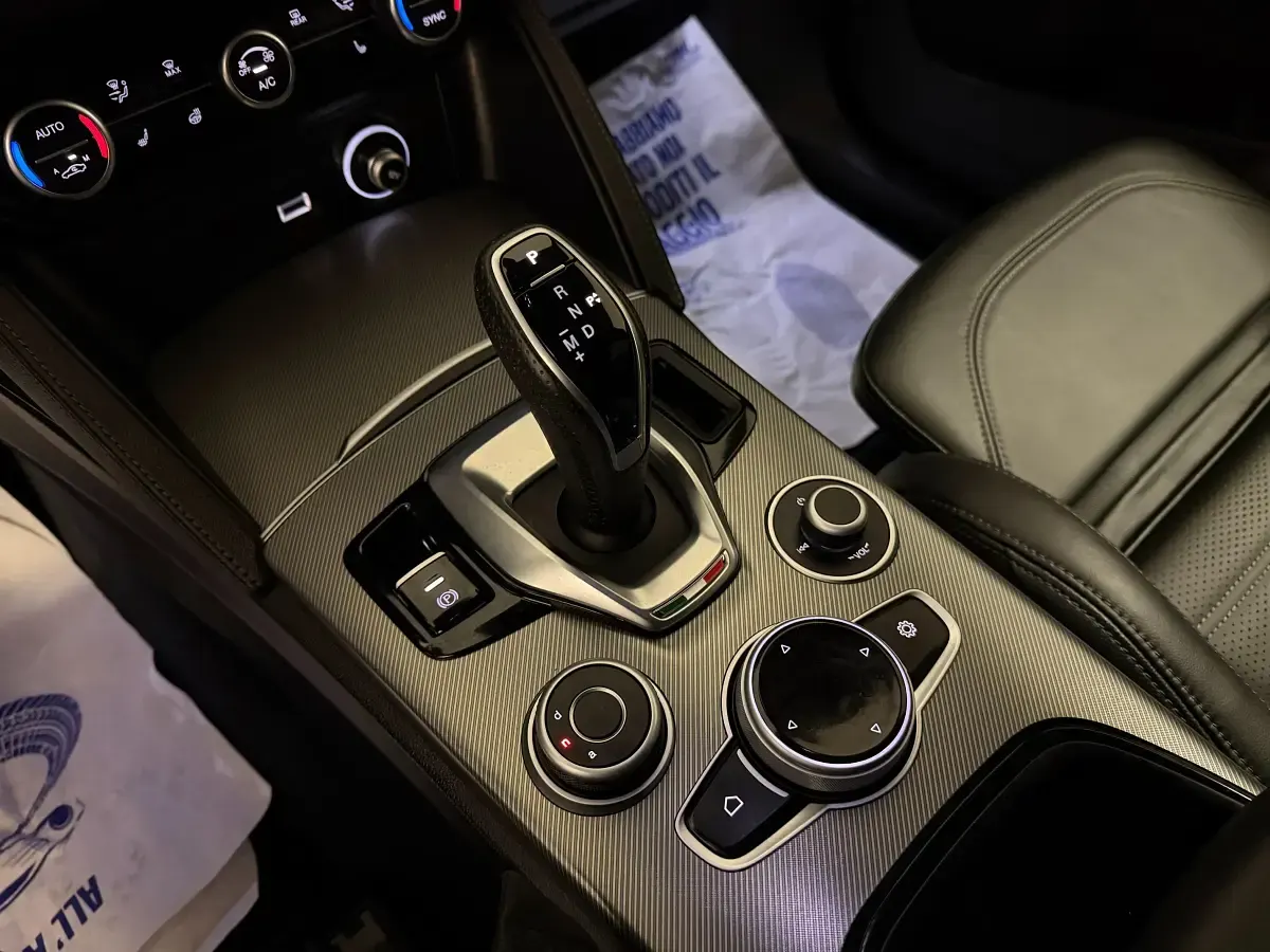 Brugt Alfa Romeo Stelvio Veloce 209 HK (153 kW) 2024 Hvid SUV