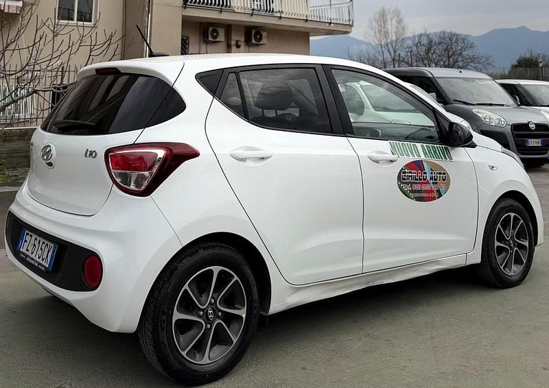 Usata Hyundai i10 Prime 66 CV (48 kW) 2020 Bianco Utilitaria