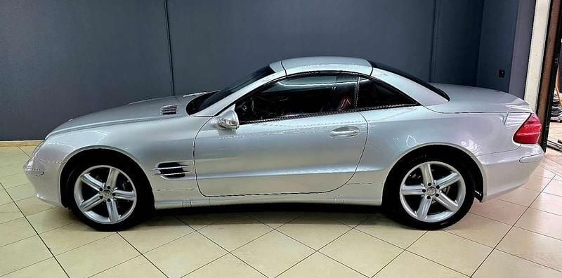 Usata Mercedes SL500 307 CV (225 kW) 2002 Argento Cabrio