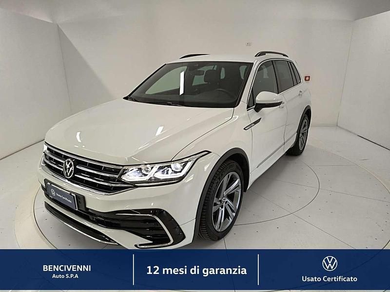 Usata VW Tiguan R-line 150 CV (110 kW) 2023 Bianco SUV