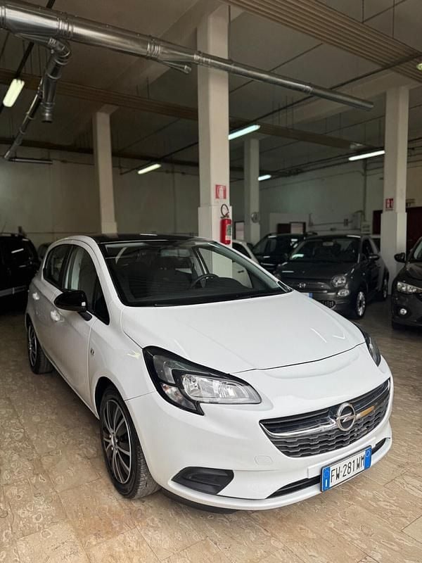 Usata Opel Corsa 69 CV (50 kW) 2019 Bianco Berlina