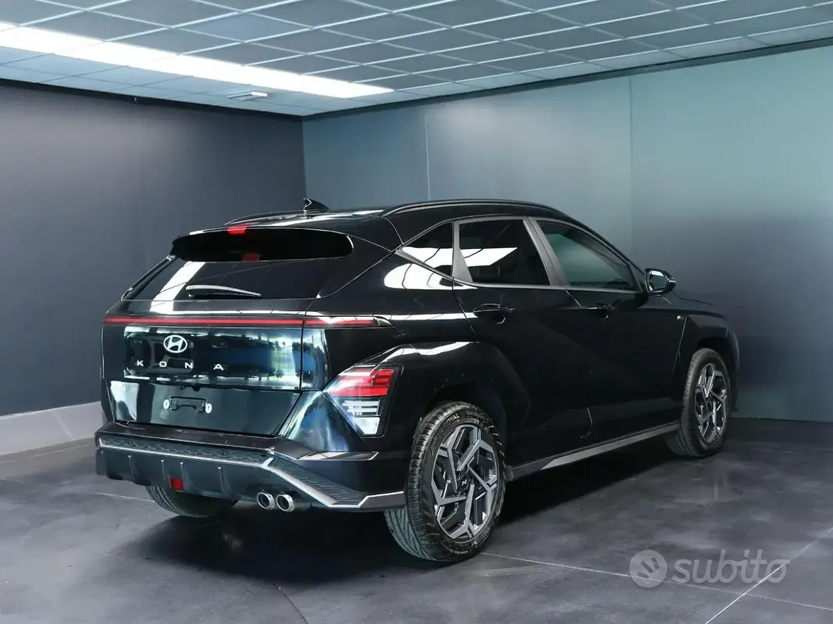 Usata Hyundai Kona N Line 120 CV (88 kW) 2023 Nero SUV