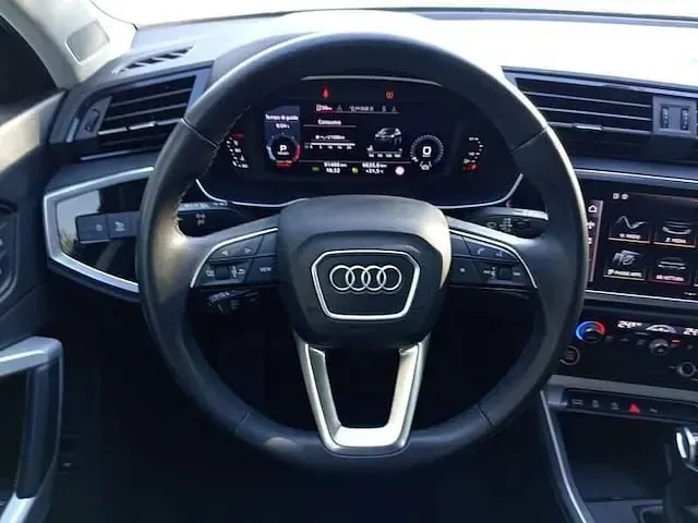 Usata Audi Q3 Sportback Business Plus 150 CV (110 kW) 2022 Grigio nano metallizzato SUV