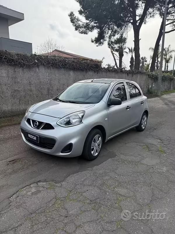 Usata Nissan Micra Acenta 80 CV (58 kW) 2015 Grigio Utilitaria