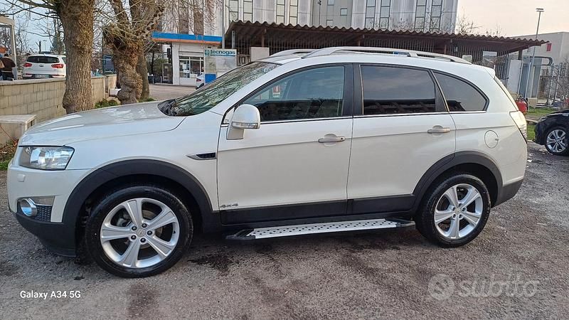 Usata Chevrolet Captiva 163 CV (119 kW) 2013 Bianco SUV