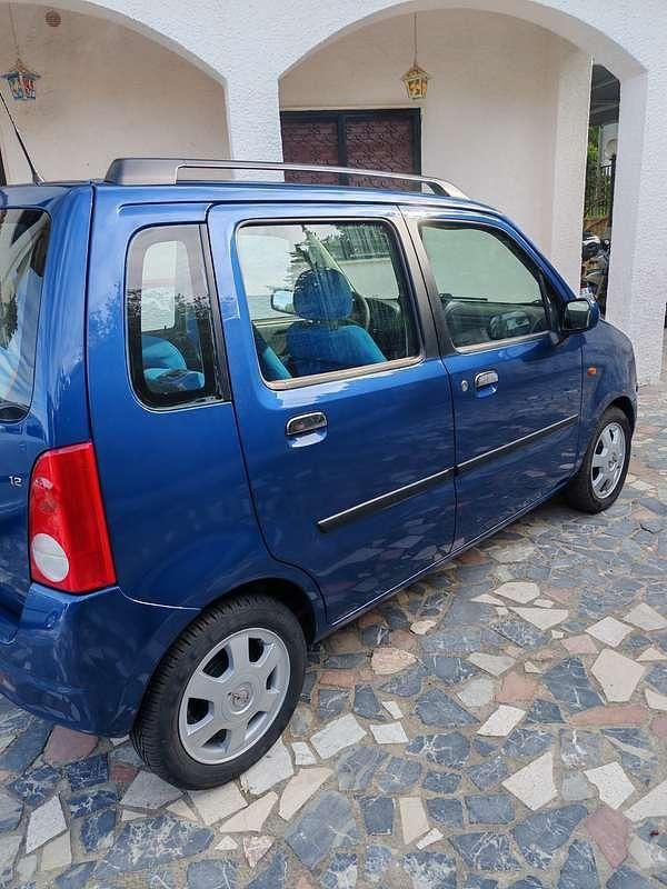 Usata Opel Agila 75 CV (55 kW) 2003 Blu/azzurro Utilitaria