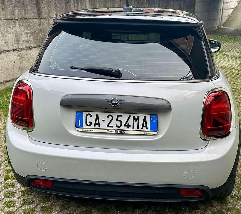 Usata Mini Cooper SE 75 kW (102 CV) 2020 Utilitaria