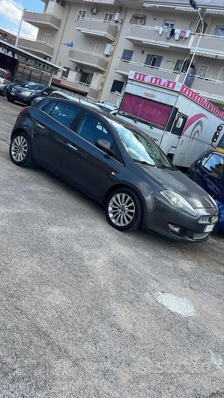 Usata Fiat Bravo Emotion 120 CV (88 kW) 2010 Grigio Utilitaria