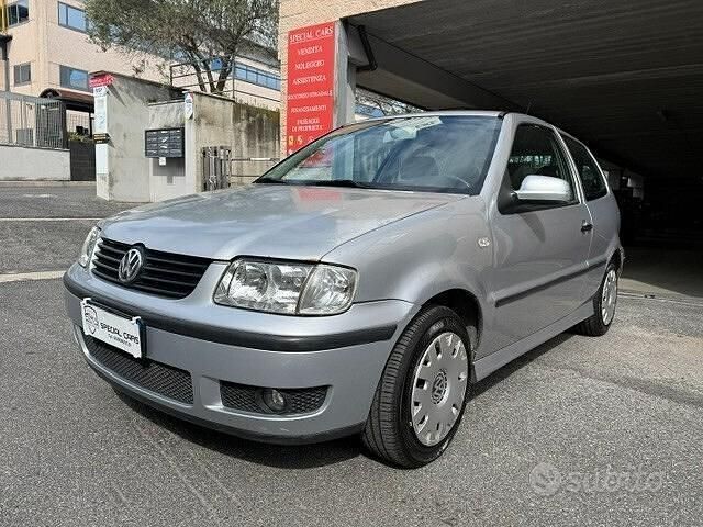 Usata VW Polo Comfortline 74 CV (54 kW) 2001 Nero Berlina