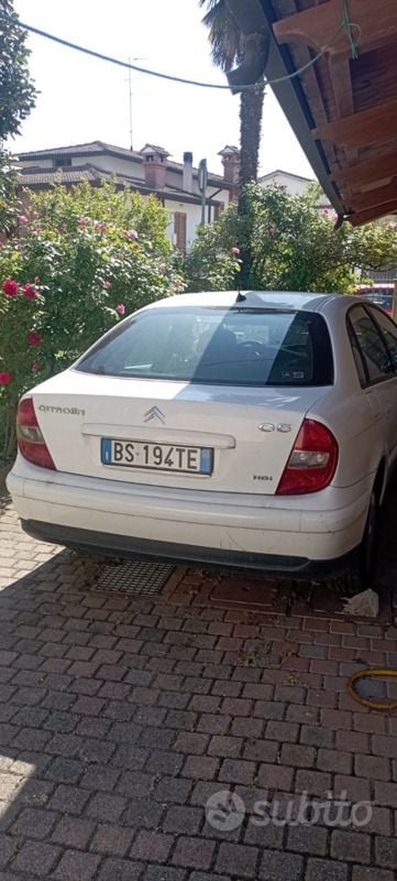 Bianco Usata 2001 Citroën C5 Elegance Tre volumi | 3000 € - Immagine 1/4