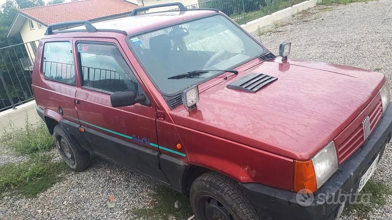 Usata Fiat Panda 4x4 50 CV (36 kW) 1998 Rosso Utilitaria