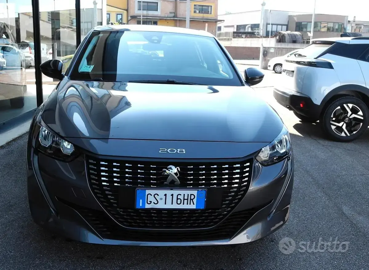 Usata Peugeot 208 Active 75 CV (55 kW) 2023 Grigio Utilitaria