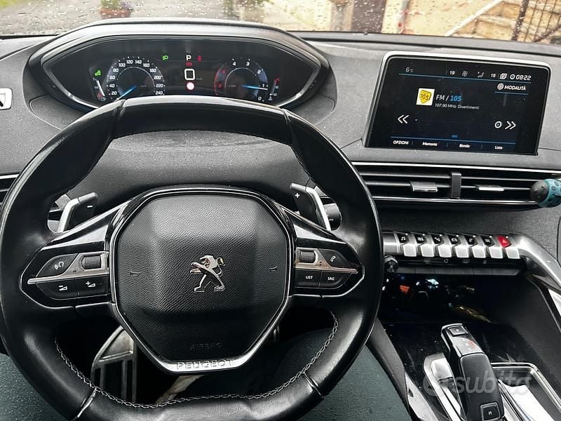 Usata Peugeot 3008 Active 120 CV (88 kW) 2018 Grigio Station wagon