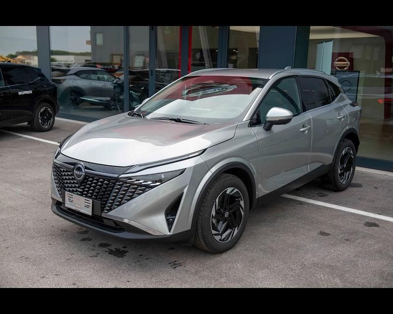 Nuova Nissan Qashqai 15 CV (11 kW) 2026 Newport grey SUV