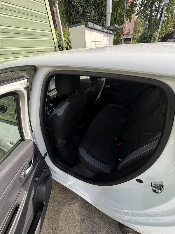 Usata Renault Clio IV 90 CV (66 kW) 2016 Bianco Berlina