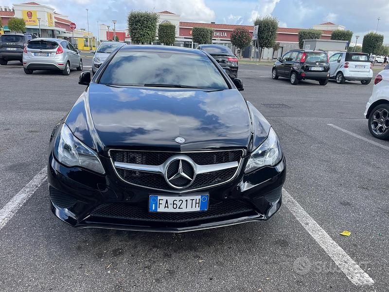 Nero Usata 2015 Mercedes E220 Coupé | 15.500 € - Immagine 1/4