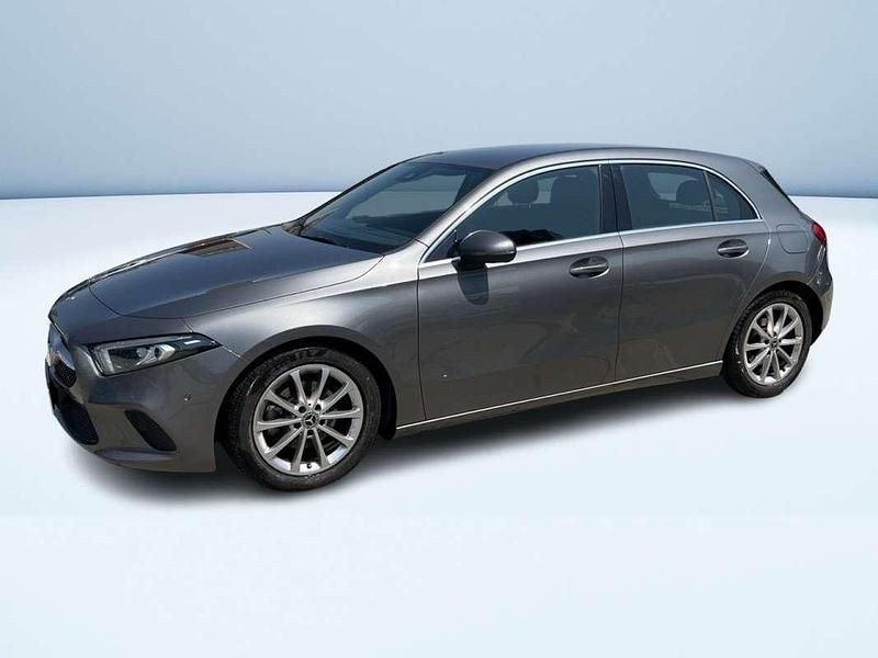 Usata Mercedes A180 116 CV (85 kW) 2020 Grigio Berlina