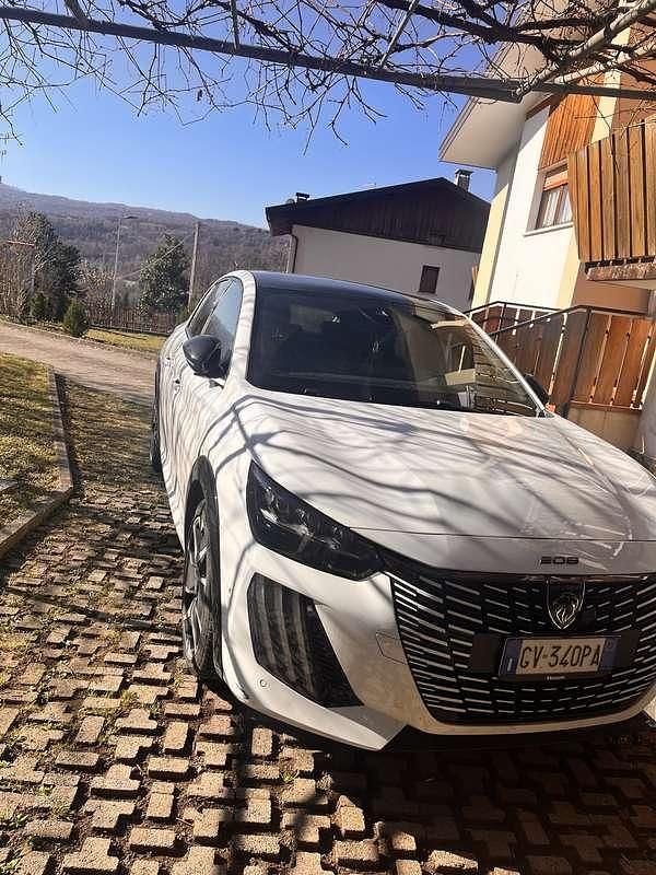 Usata Peugeot 208 GTi 101 CV (74 kW) 2024 Utilitaria
