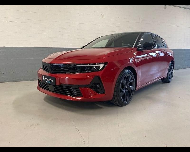 Usata Opel Astra GS Line 130 CV (95 kW) 2023 Grigio Berlina