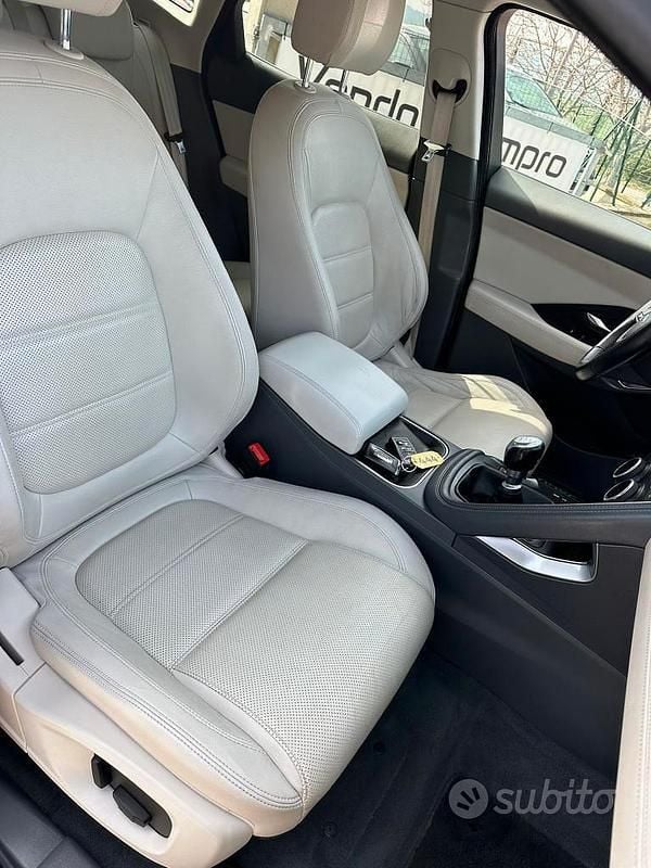 Usata Jaguar E-Pace R-Dynamic 150 CV (110 kW) 2018 Grigio SUV