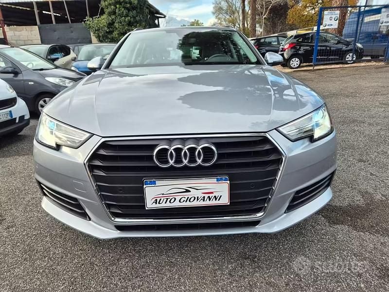 Usata Audi A4 Business 150 CV (110 kW) 2017 Grigio Berlina
