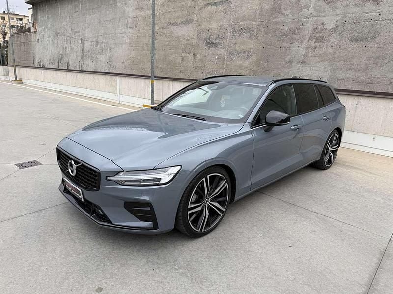 Usata Volvo V60 R-Design 197 CV (144 kW) 2021 Grigio Station wagon