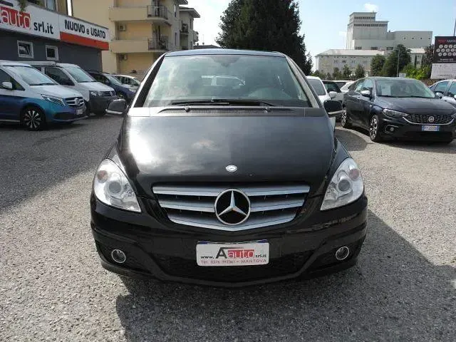 Usata Mercedes B180 116 CV (85 kW) 2010 Nero Monovolume