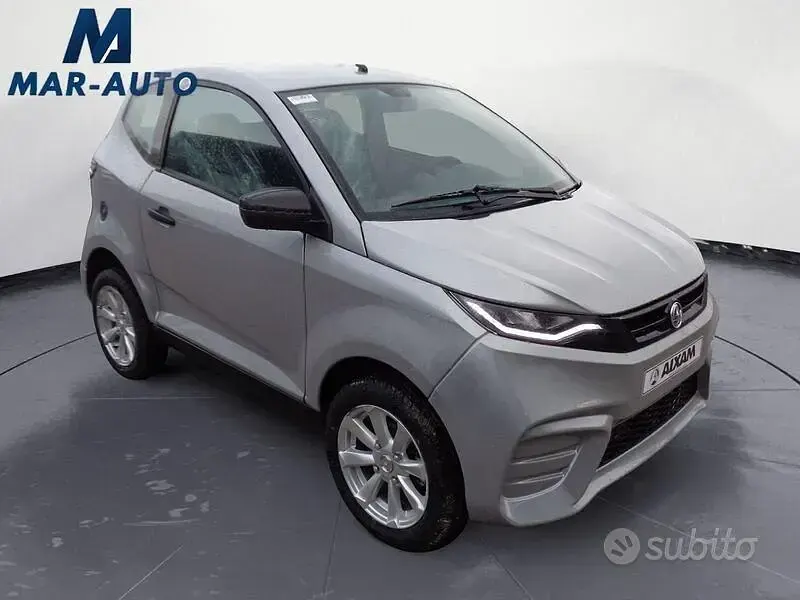 Nuova Aixam City 2026 Grigio Berlina