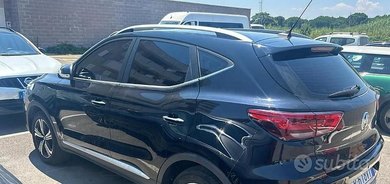 Usata MG ZS Comfort 106 CV (77 kW) 2023 Nero SUV
