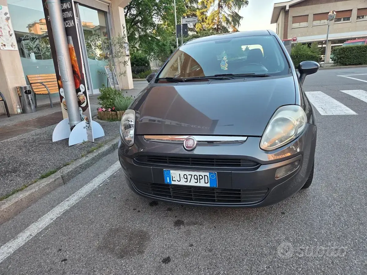 Usata Fiat Punto Evo S 95 CV (69 kW) 2011 Marrone Utilitaria