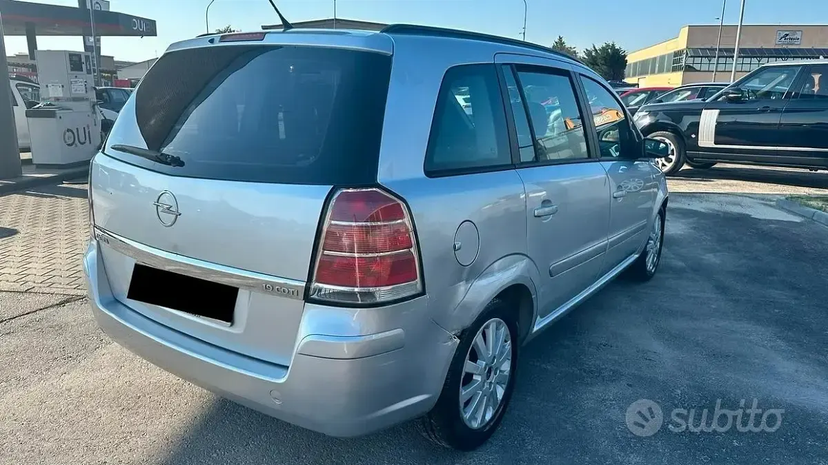 Usata Opel Zafira Enjoy 120 CV (88 kW) 2008 Grigio Monovolume