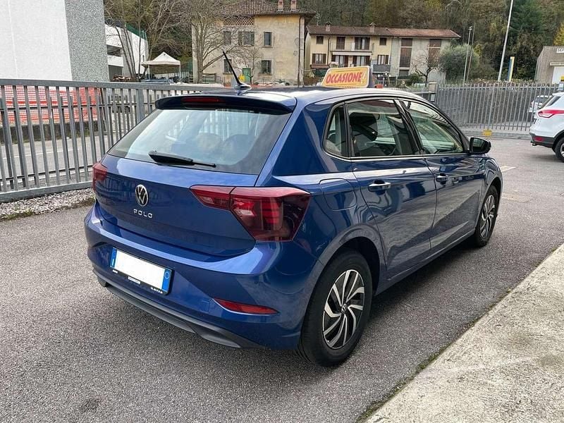 Usata VW Polo Life 95 CV (69 kW) 2023 Blu Berlina