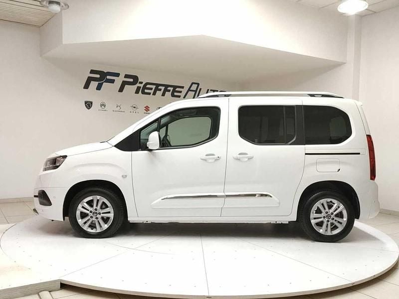Usata Toyota Proace Executive 102 CV (75 kW) 2021 Bianco Monovolume