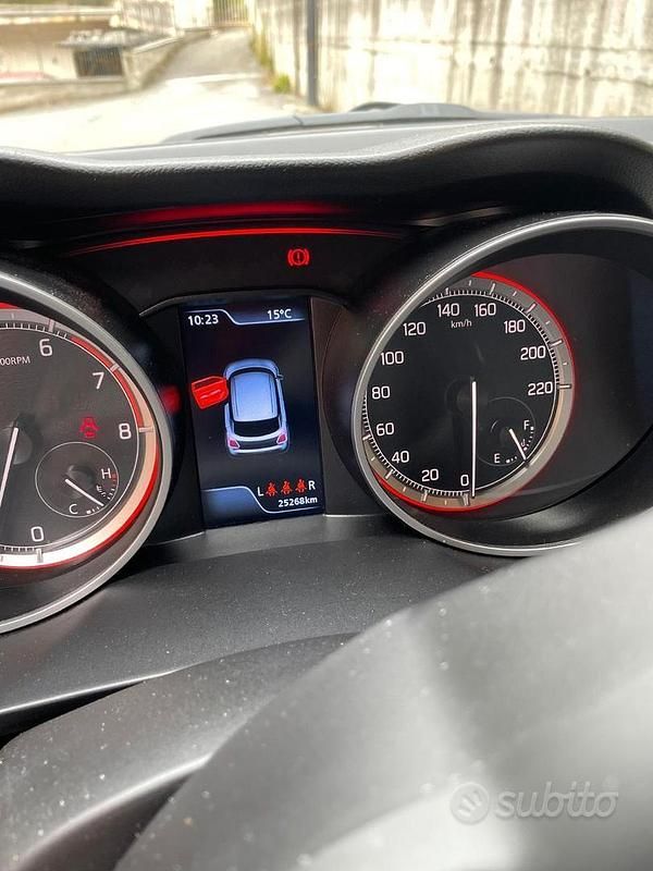Usata Suzuki Swift 90 CV (66 kW) 2020 Grigio Berlina