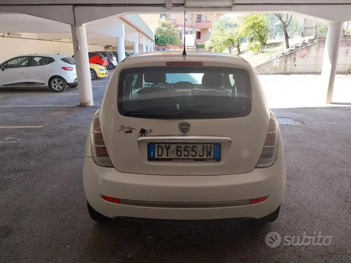 Usata Lancia Ypsilon 80 CV (58 kW) 2009 Bianco Utilitaria