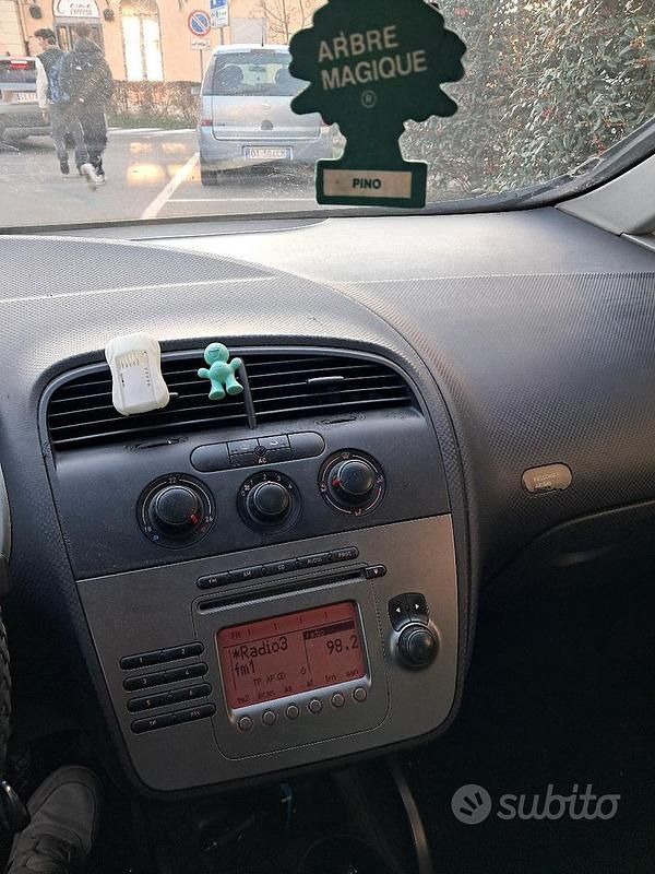 Usata Seat Altea 105 CV (77 kW) 2004 Monovolume